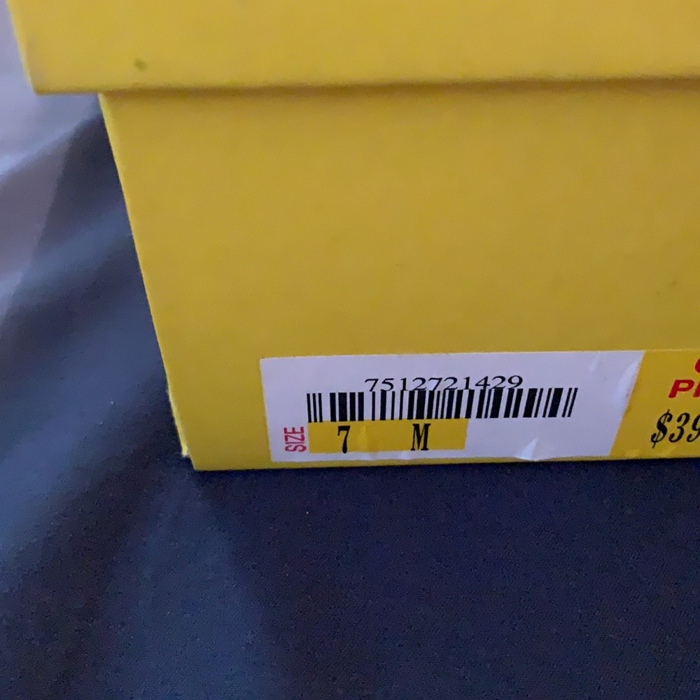 Shoes - Picture 2 of 2